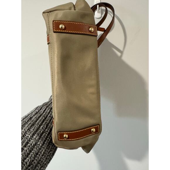 Dooney & Bourke Wayfarer Zip Tote Nylon w/ Vachetta Leather Trim - Picture 4 of 11